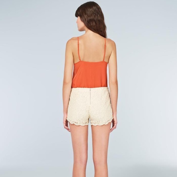 Wilfred by Aritzia | Cream Ivory Scallop Lace Jules Shorts | Size XXS 00 - Picture 2 of 14